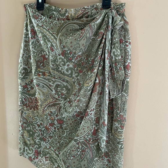 Liz Claiborne Skirt - Picture 2 of 5